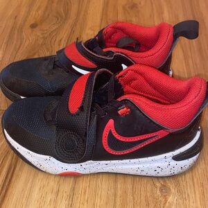 Nike Kids Black and Red Velcro Sneakers